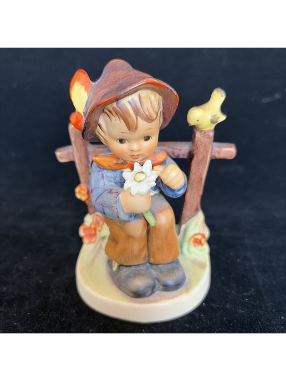 Vintage Goebel Hummel 174 She Loves Me She Loves Me Not TMK3 4.25in Figurine